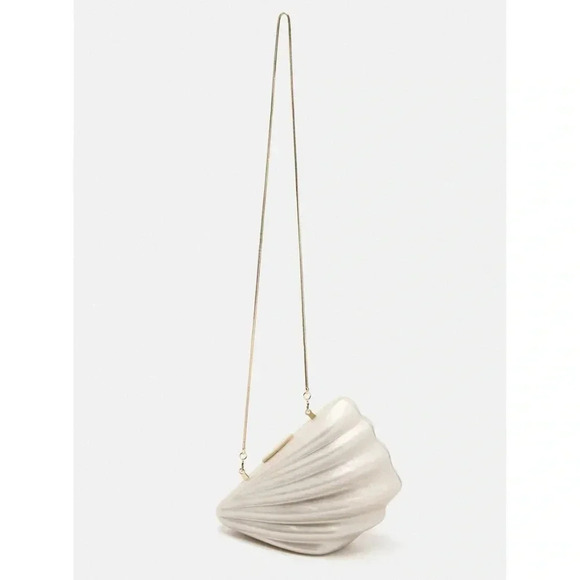 NWT Zara Pearl Box Bag Crossbody Clutch Gold Chain 6047/210 - Picture 5 of 17